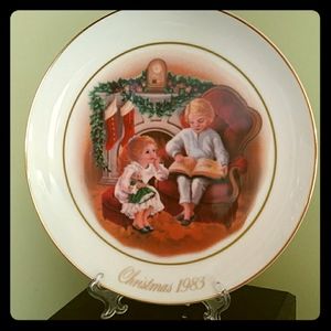 Christmas Memories1983 Decorative Plate